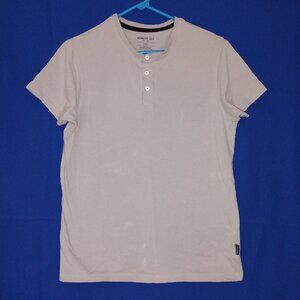 Kenneth Cole T-shirt